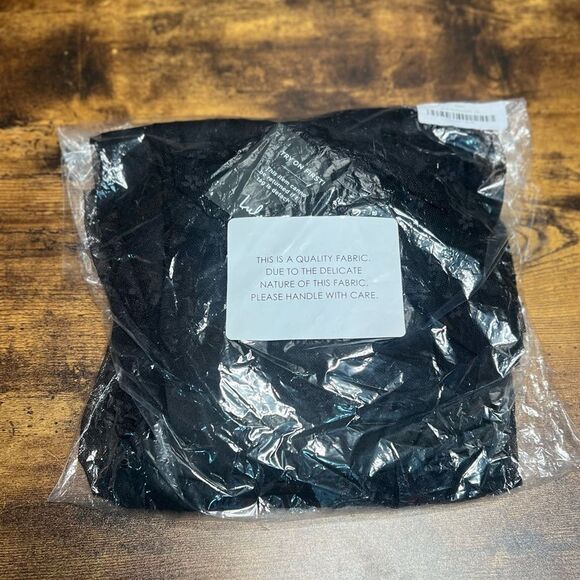 Lulus Positively Precious Black Floral Mesh Tiered Halter Midi Dress, Sz XS, NWT - Picture 5 of 10